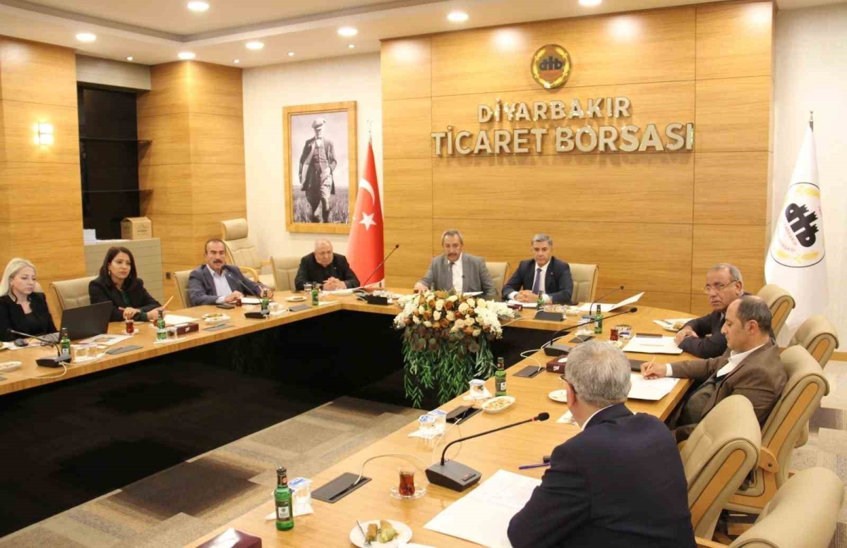Mezopotamya ÜPAK yönetimi DTB’de bir araya geldi
