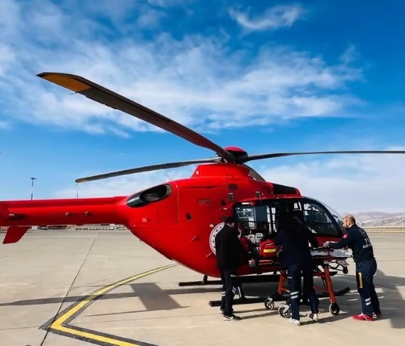 5 aylık bebek ambulans helikopterle Elazığ’a sevk edildi
