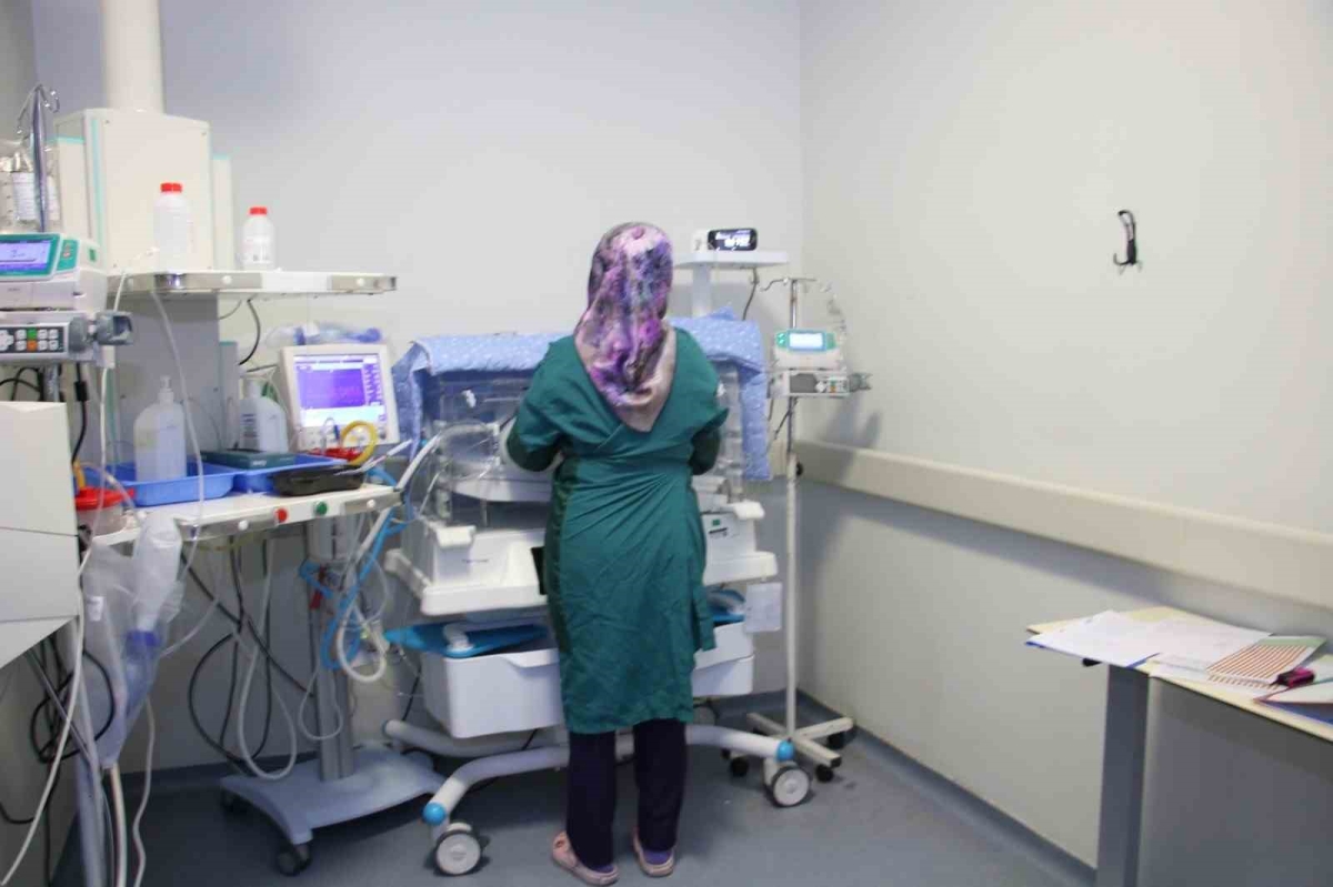 Beşiz bebek sevinci
